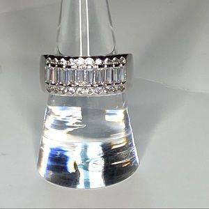 Silver color straight stone ring